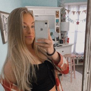 Meet your Posher, Zoe